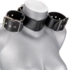 Contrainte BDSM Cou Et Poignets