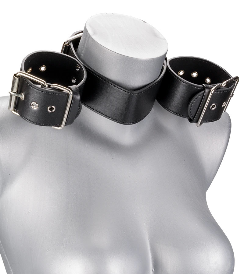 Contrainte BDSM Cou Et Poignets 3 Contrainte BDSM Cou Et Poignets