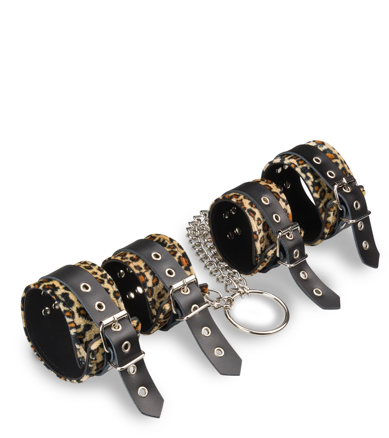 Menottes En Croix Chevilles Poignets 5 Menottes En Croix Chevilles Poignets – Image 3