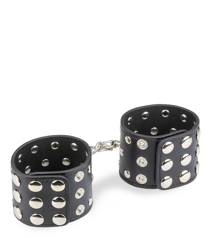 Menottes Poignets Cuir Noir Rivets 3 Menottes Poignets Cuir Noir Rivets