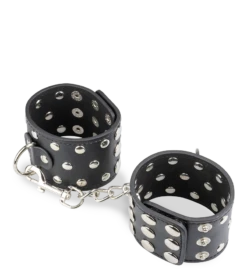 Menottes Poignets Cuir Noir Rivets 13 Menottes Poignets Cuir Noir Rivets -Magasin De Jouets Sexuels menottes poignets cuir noir rivets 8